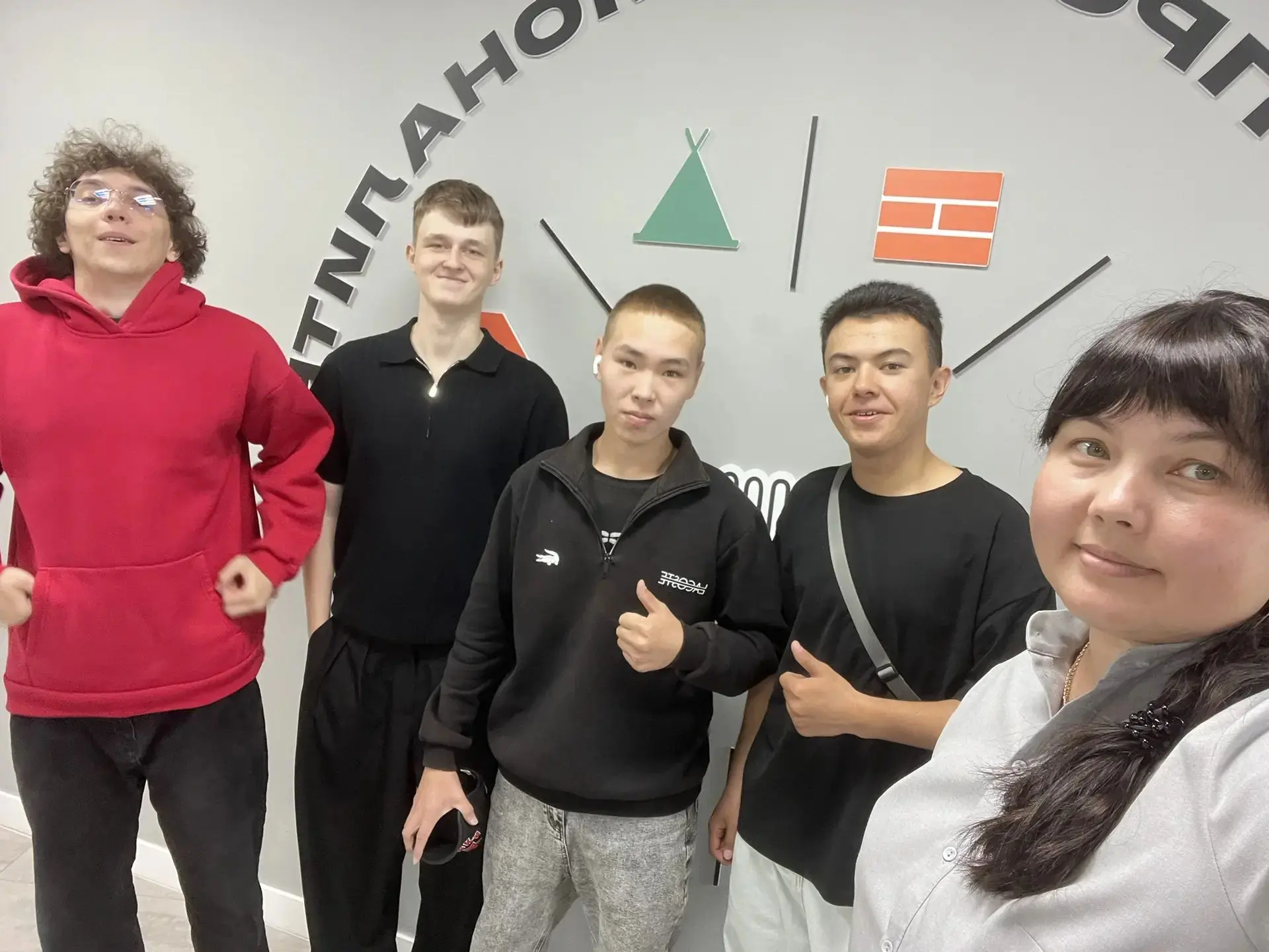 ✅️ Завершаем встречи в трудовых коллективах - со студентами ЯМК и коллективом Ямал-Медиа