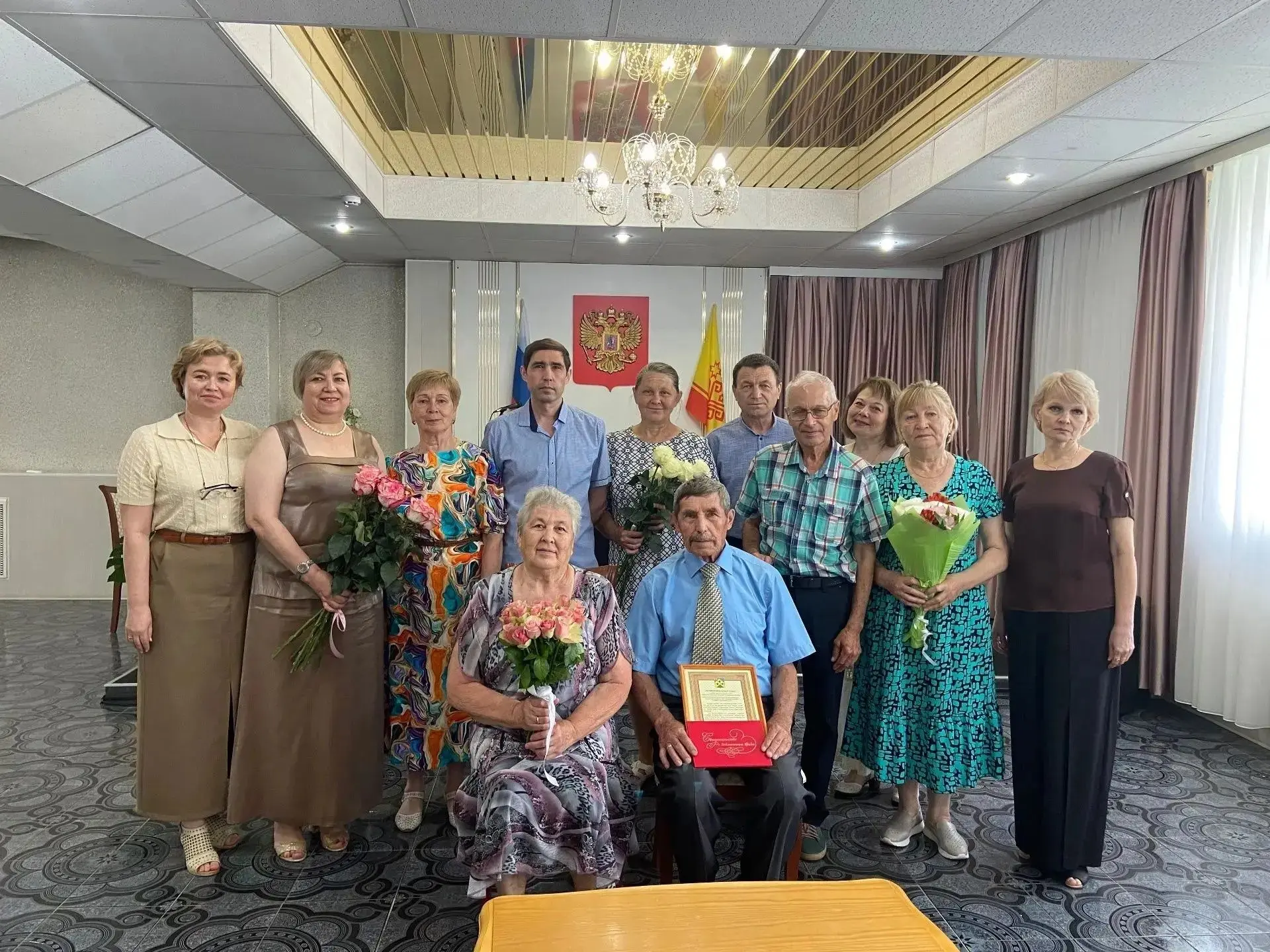 50 лет вместе: в Новочебоксарске чествовали золотых юбиляров супружеской жизни.

Полвека совместной 