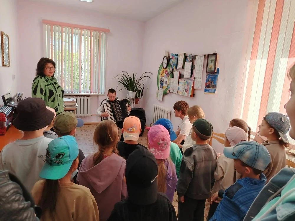 "Путешествие в мир искусства"
