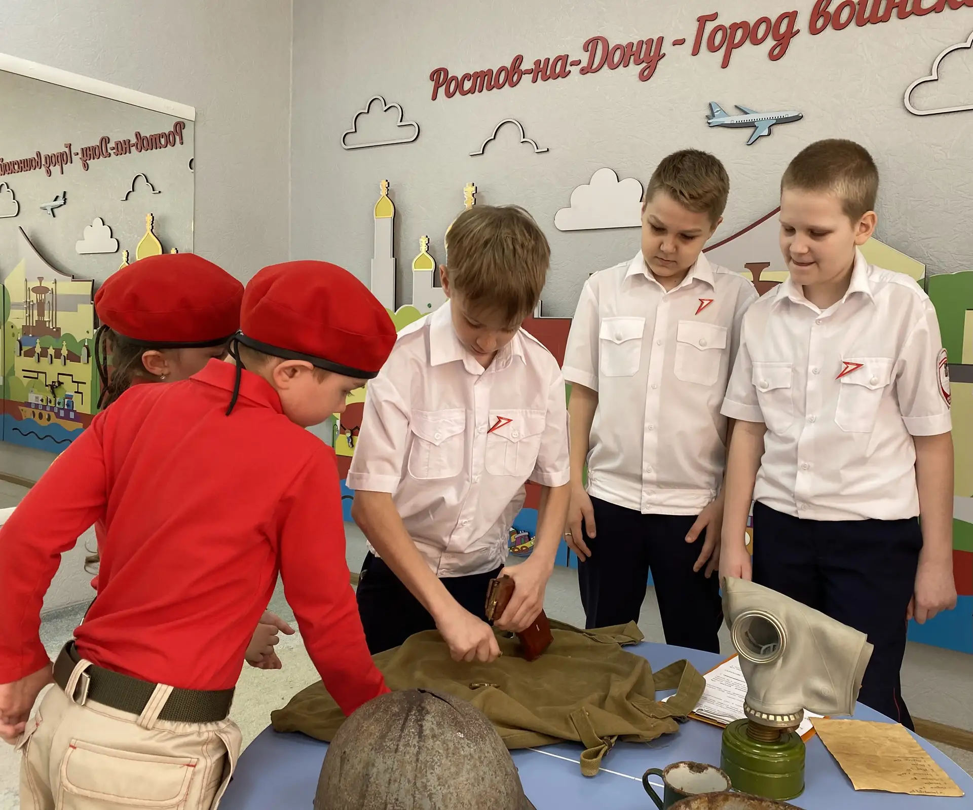 🇷🇺Первые для первых!   ⚪️2 апреля Первые 5.2 полицейского класса (классный руководитель А.А. Ткаля) 
