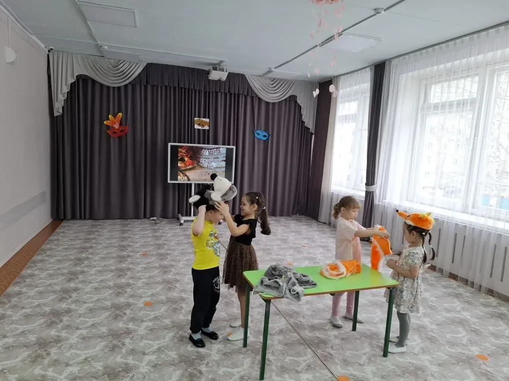 🎭 Международный День театра в музыкальном зале
✨27 марта в музыкальном зале нашего учреждения прошл