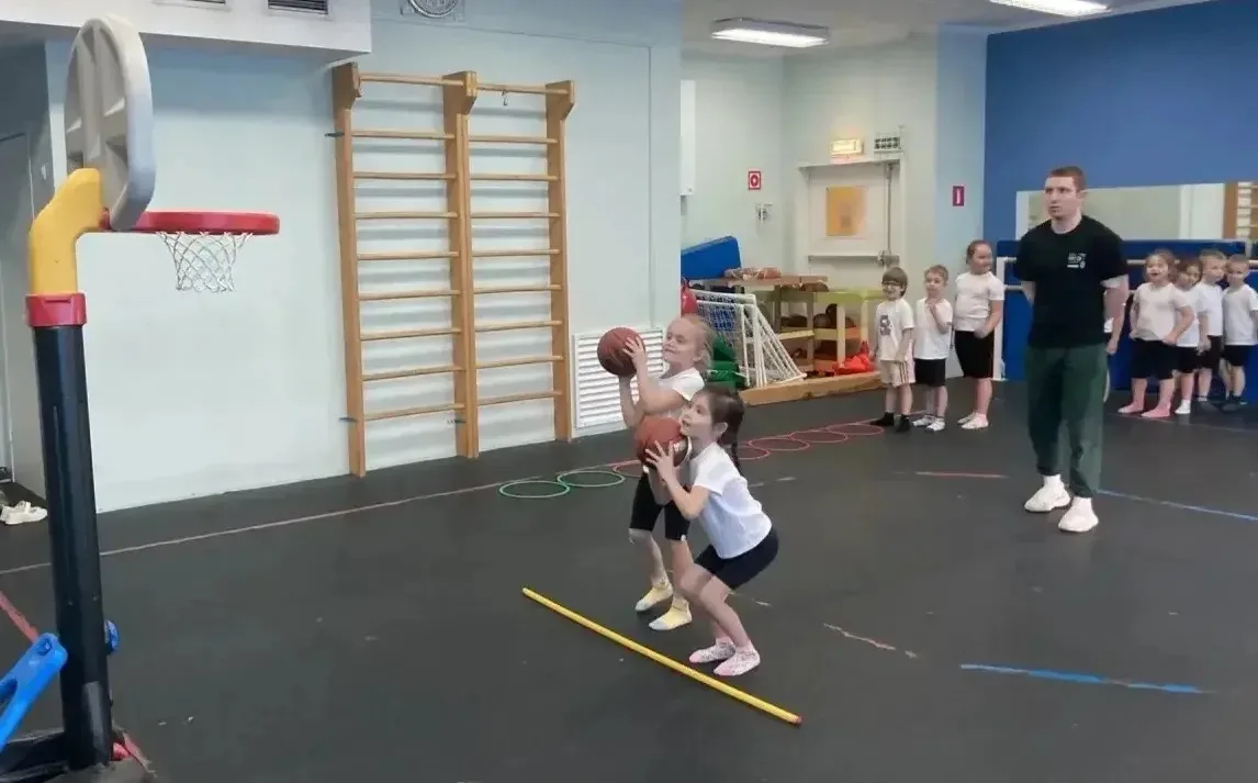 🧸 Заряжаемся здоровьем с детства: в дошкольных группах школы 2053 отметили Всемирный день здоровья  