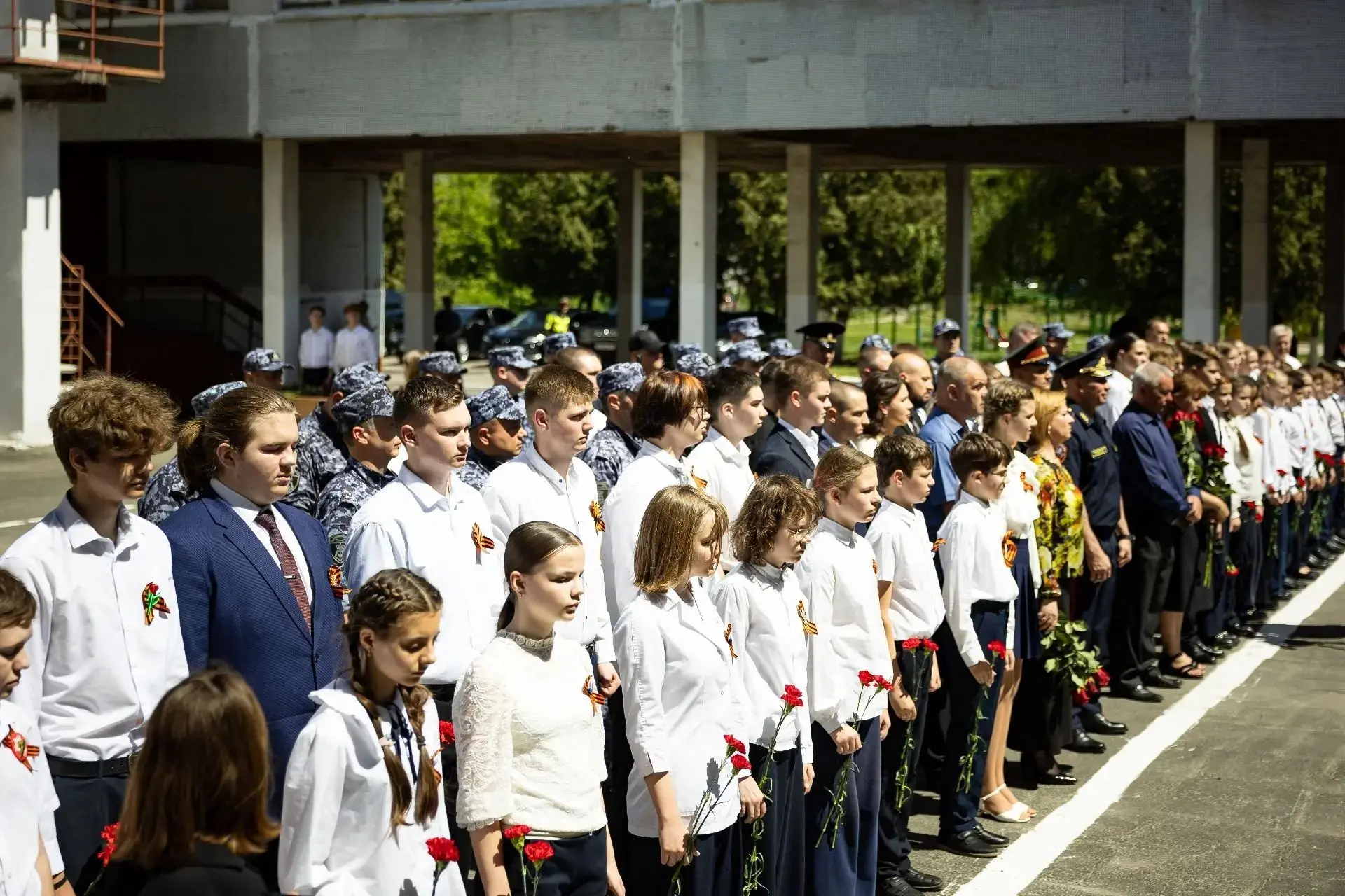 В школе №36 открыли Парты героев — в память о прапорщике Вячеславе Гаврилове и сержанте Дмитрии Бобк