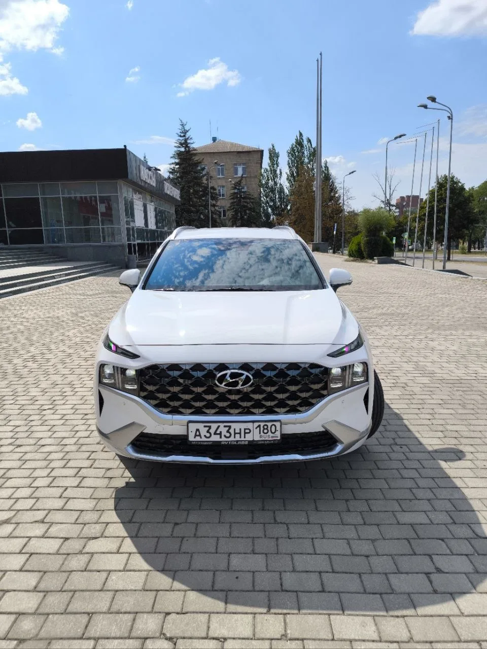 HYUNDAI Santa Fe IV (2020, рест.) 2.2 CRDi (202 л.с.), 8‑DCT, полный привод. Пробег 490...
