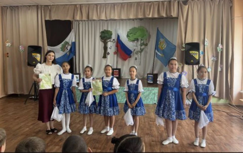 🇸🇮12 июня вся страна будет отмечать ежегодный праздник- День России! 

В пришкольном лагере "Дружб