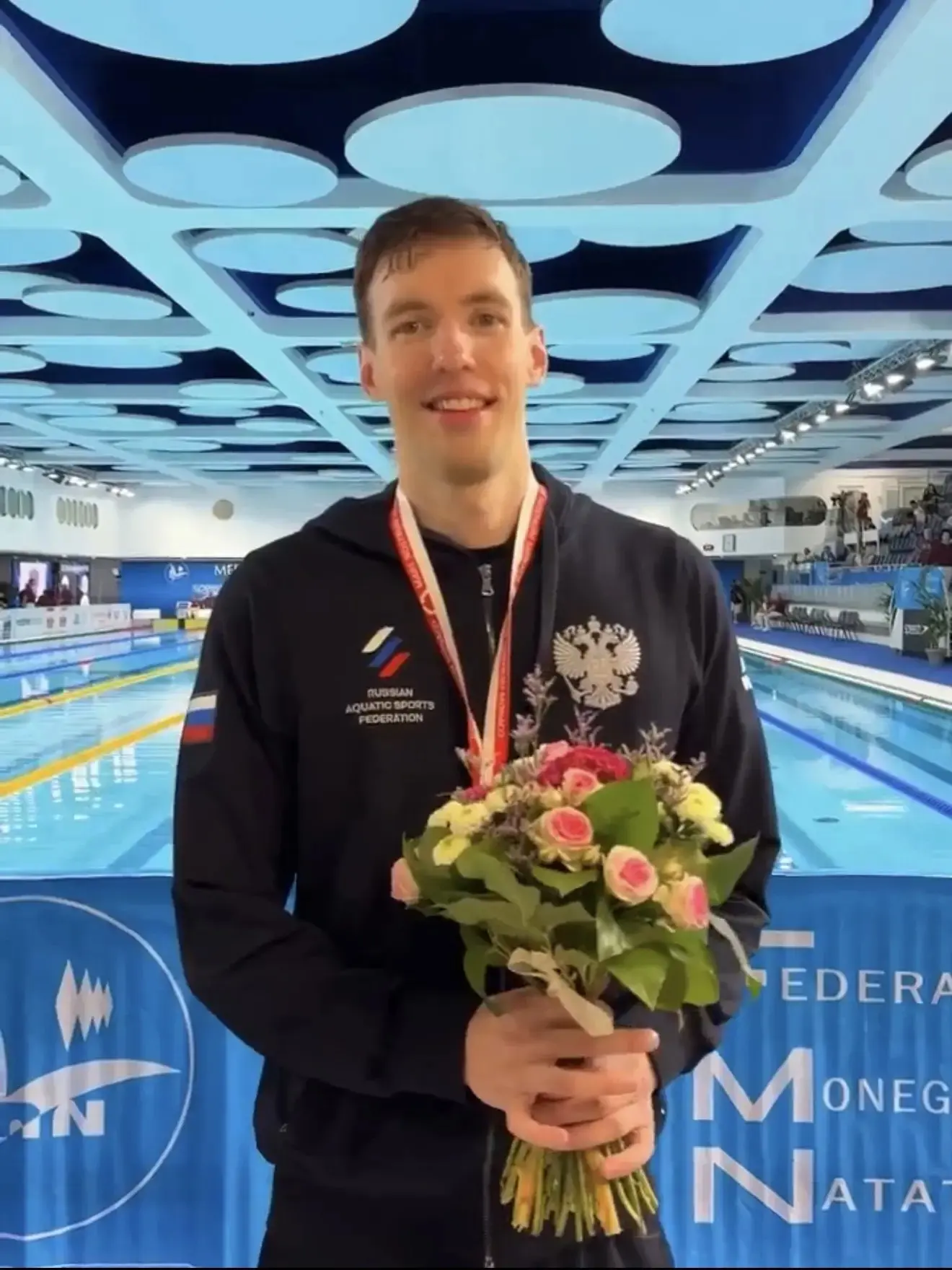 Золотой дубль оформил магаданский пловец!