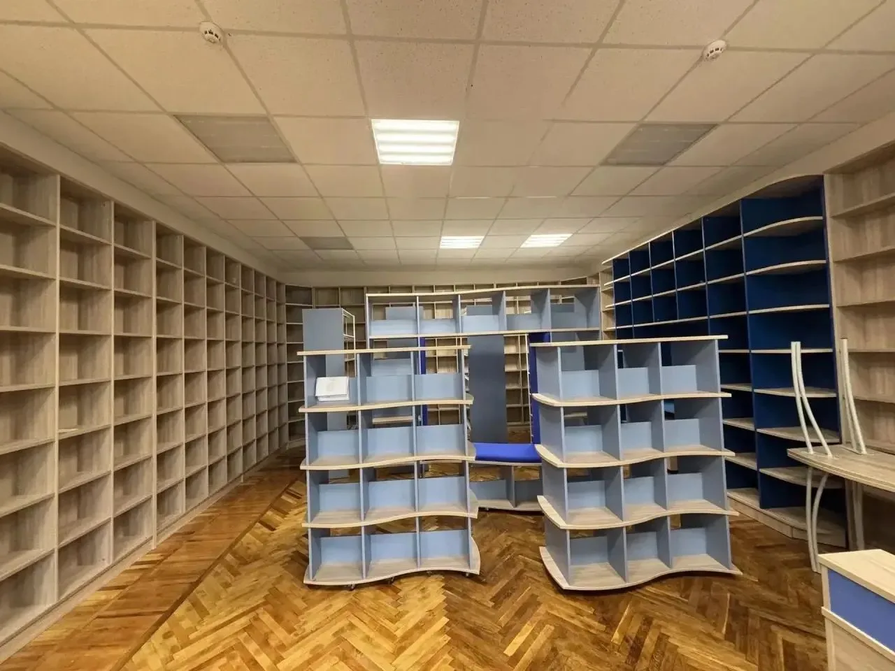 От стружки до казачьего куреня: Галюгаевская библиотека готовится к открытию

Сейчас в библиотеке ст
