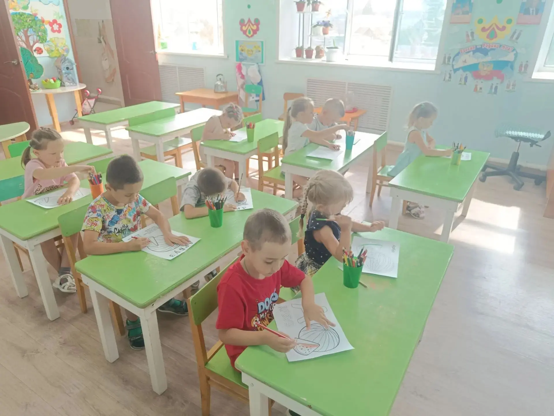 В «Теремке» прошёл сладкий праздник в честь Всемирного дня арбуза