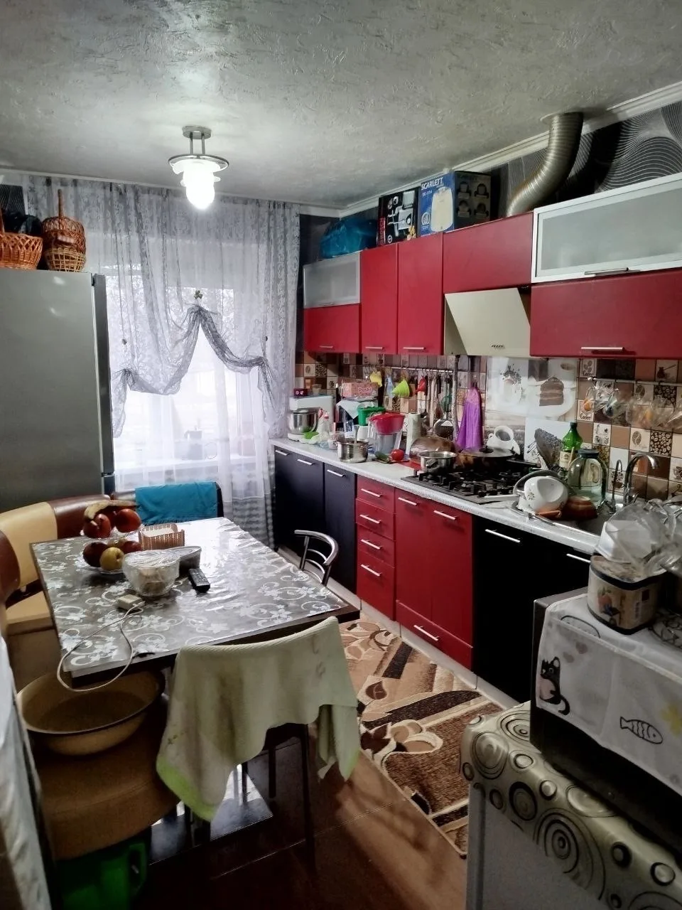 Продам 2-х комнатную, крупногоборитную квартиру, на Черемушках, 1- этаж, 9- ти. этажног...