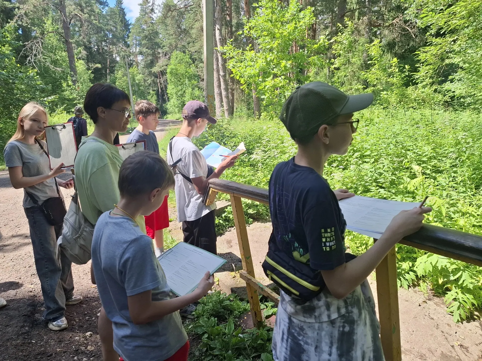 🌿ЭКОЛОГИЧЕСКАЯ ЭКСПЕДИЦИЯ КЛУБА ЮННАТОВ «ХРАНИТЕЛИ ПРИРОДЫ» МБОУ СОШ №2Г. КОНАКОВО 🍃
