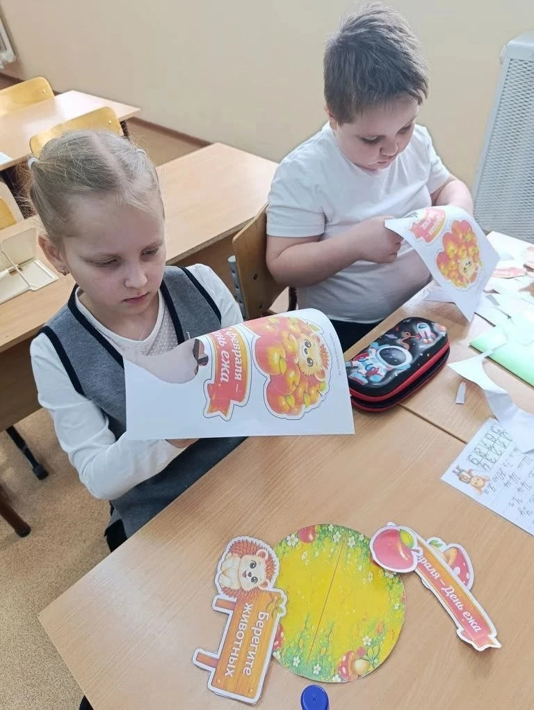 А вы знали,что 2 февраля отмечается необычный праздник - Международный день Ежа? 🦔   Вот и наши ребя
