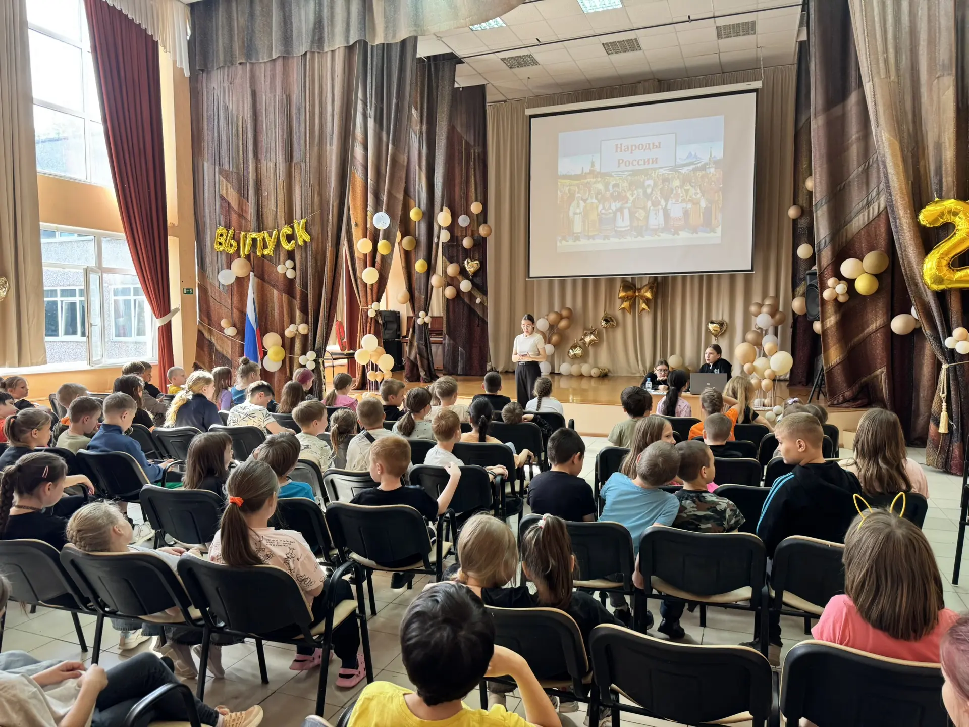 🧩 Квиз «Народы России» в летнем лагере нашей школы!

Год народного единства продолжается, и наши ре