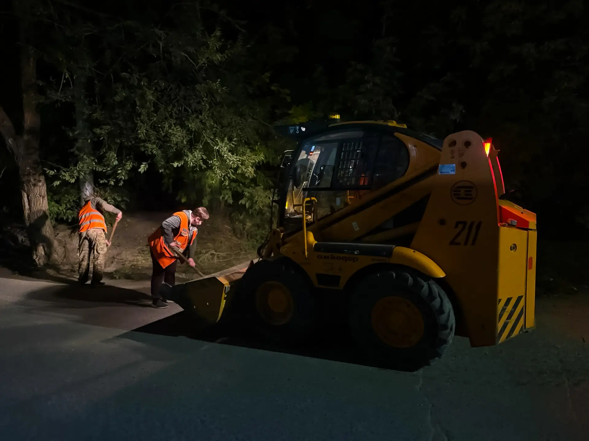 ✅ В Заводском районе продолжаются работы по благоустройству