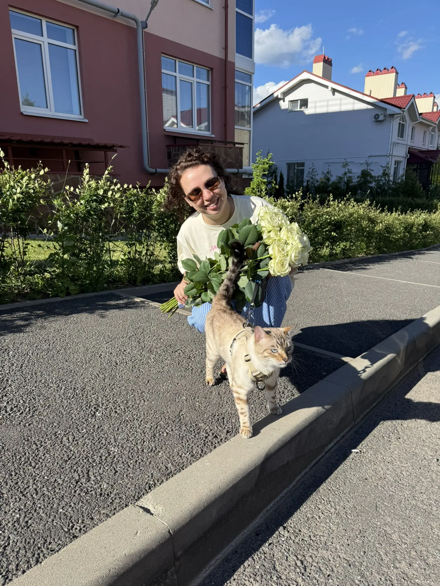 Муж за неделю отсутствия соскучился 🤪 
И с днем медика поздравил 🫂❤️