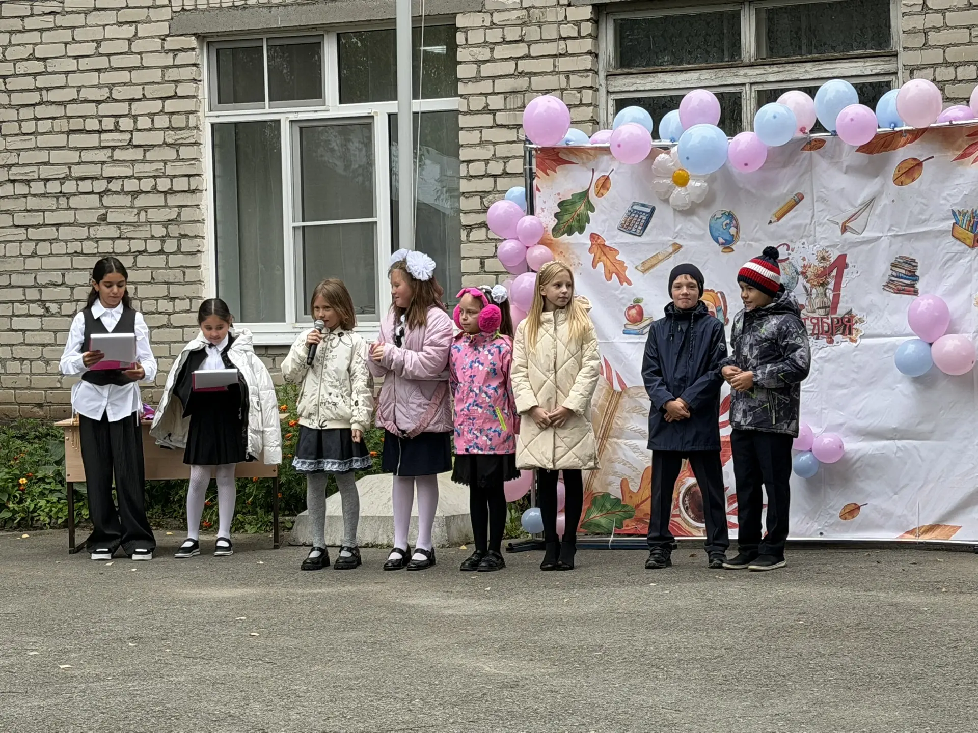 🏫🍁1 сентября школьный двор снова наполнился звонкими голосами и смехом — для наших уч...