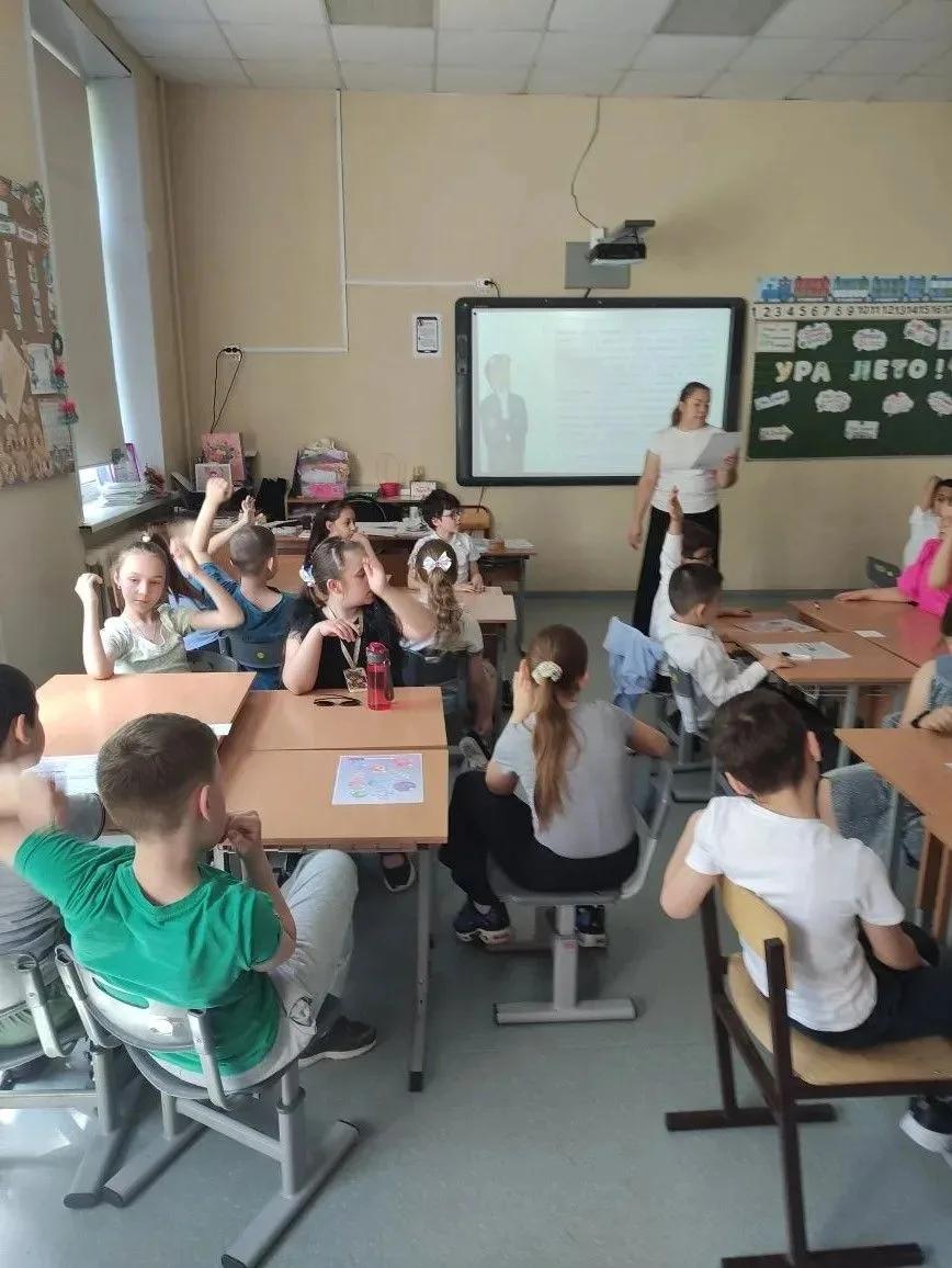 ✨📚 В честь окончания учебного года во 2-х классах Азовского корпуса прошла увлекательная квест-игра 