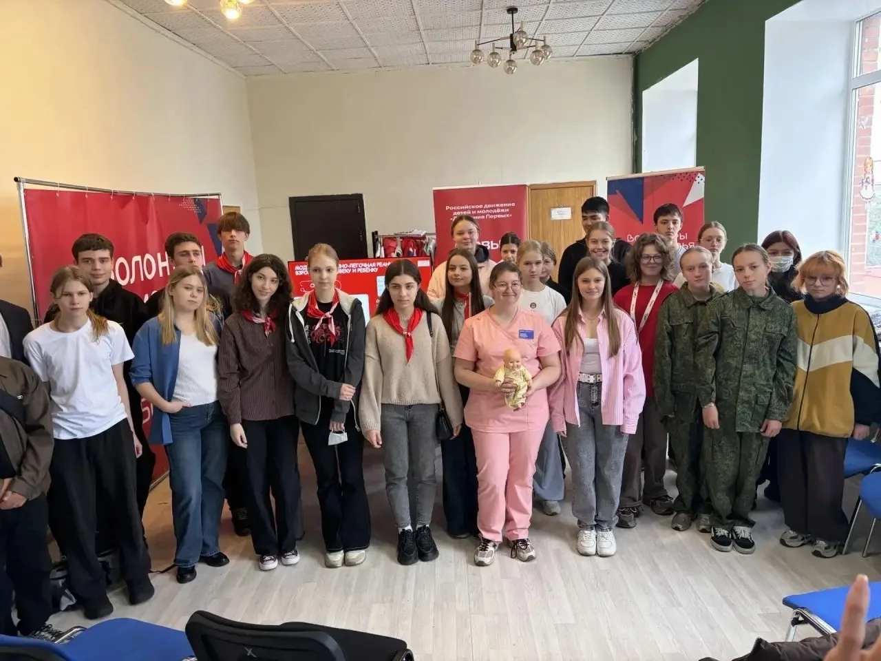 Школьники Бронниц научились оказывать первую помощь.