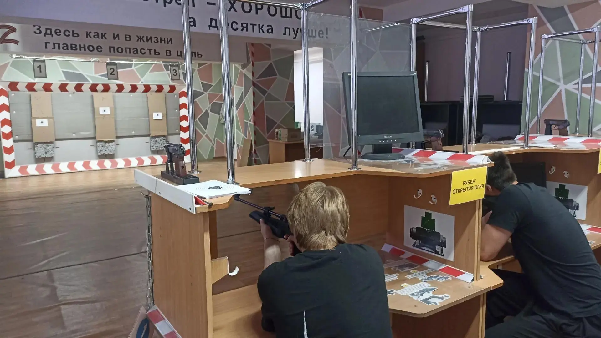 БЕЗОПАСНОСТЬ И ПАТРИОТИЗМ: СТУДЕНТЫ ЭТИ ПРОХОДЯТ ВОЕННО-УЧЕБНЫЕ СБОРЫ НА БАЗЕ СГТУ

🎯 В тире Сарато