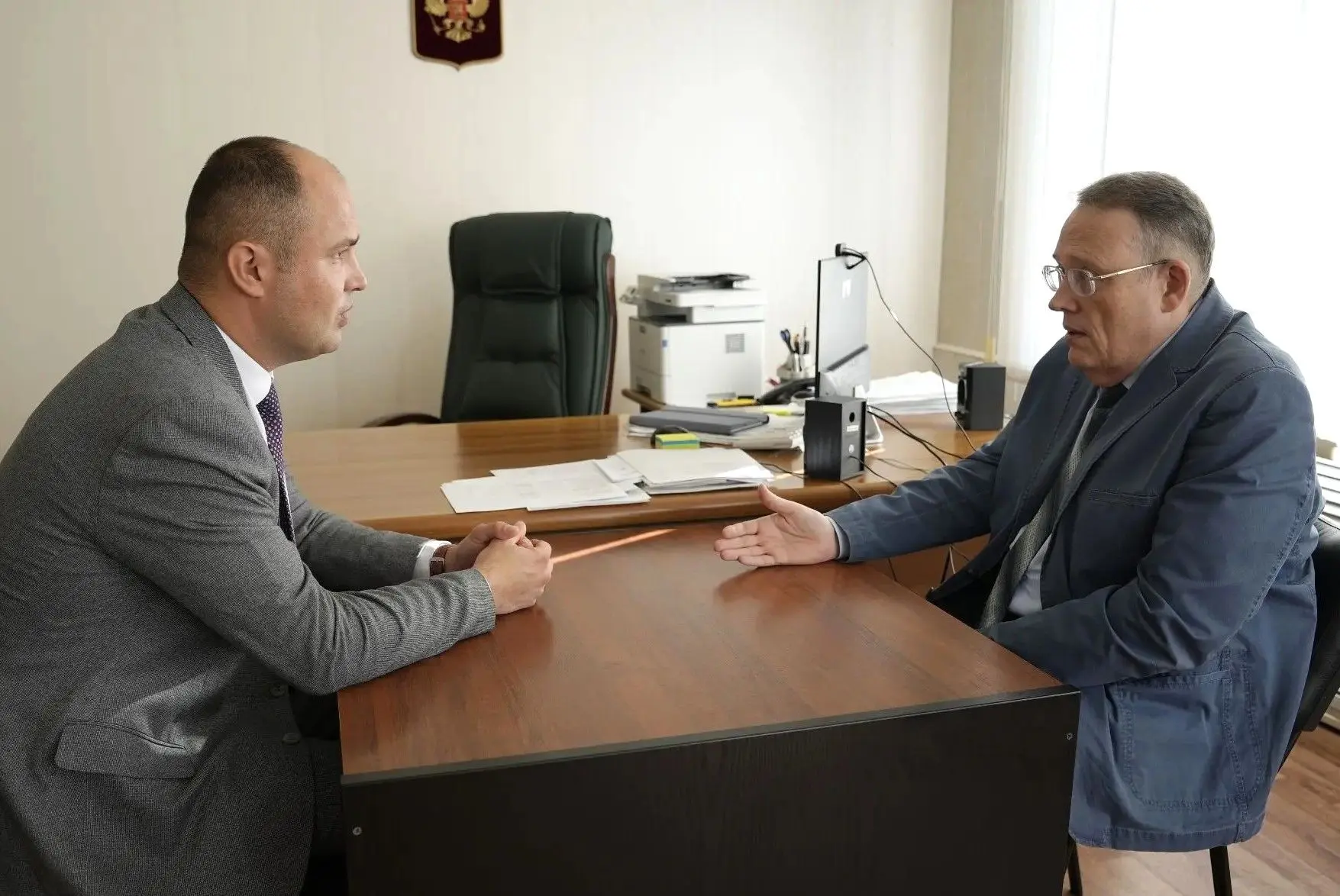 Вчера в округе работал Уполномоченный по правам человека в Красноярском крае Марк Денисов.