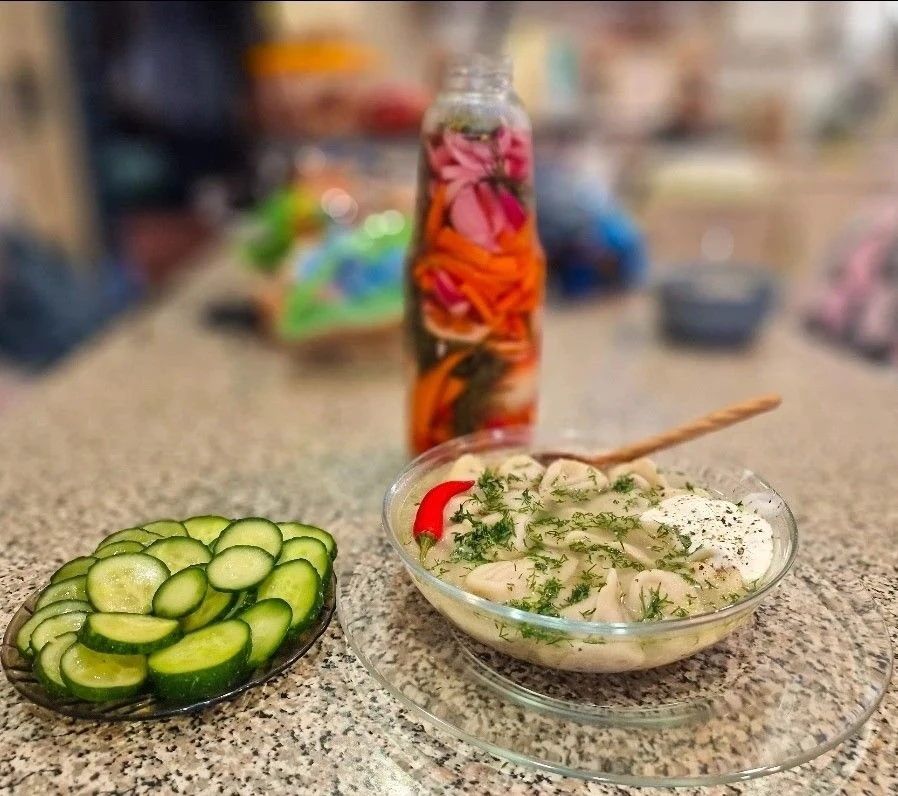 🥒☀️ Когда на улице жара, на помощь приходят хрустобульки — быстрые малосольные огурчики!

Хрустящие