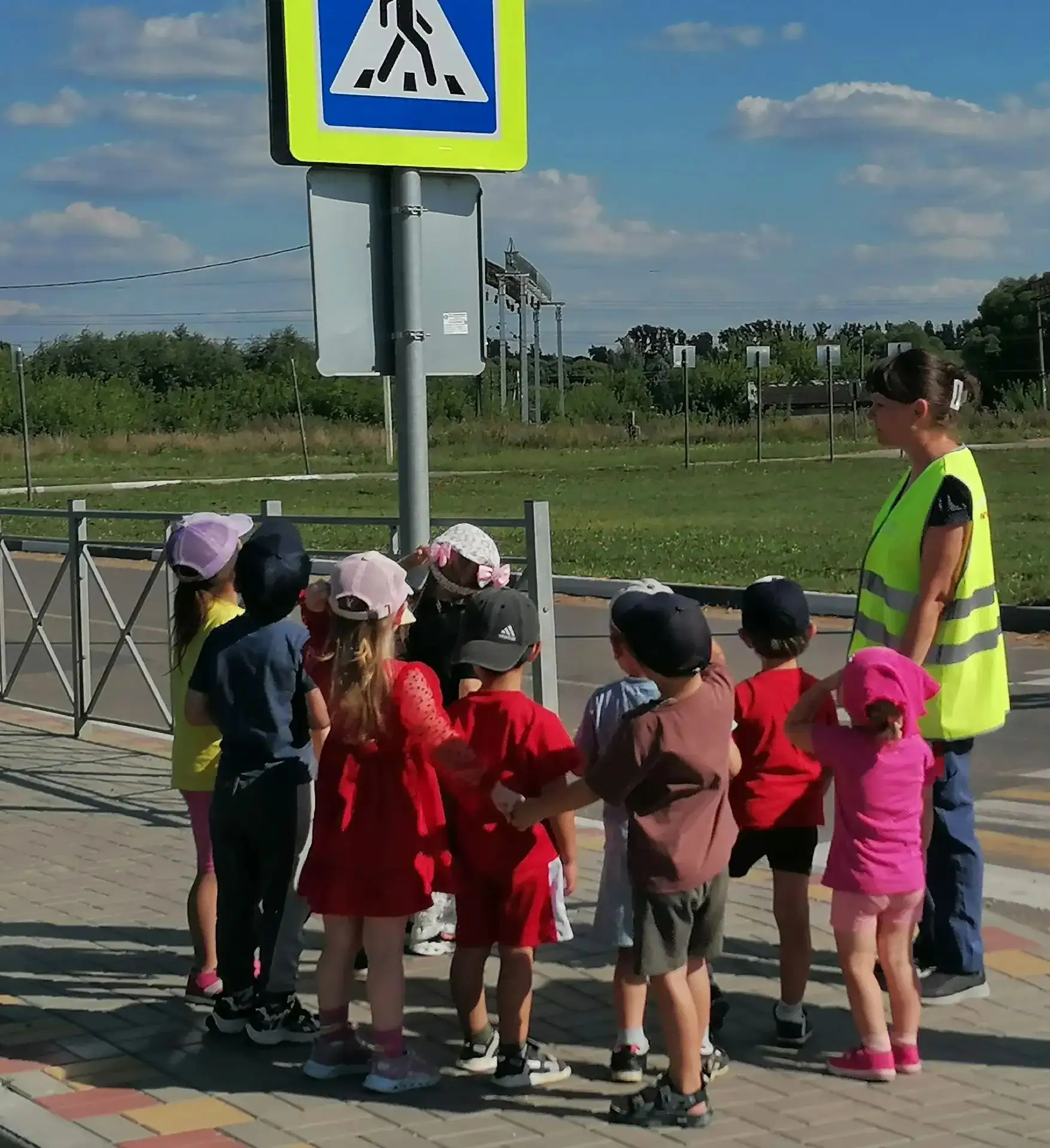С 1 сентября начнётся новый учебный год! 📚🎒