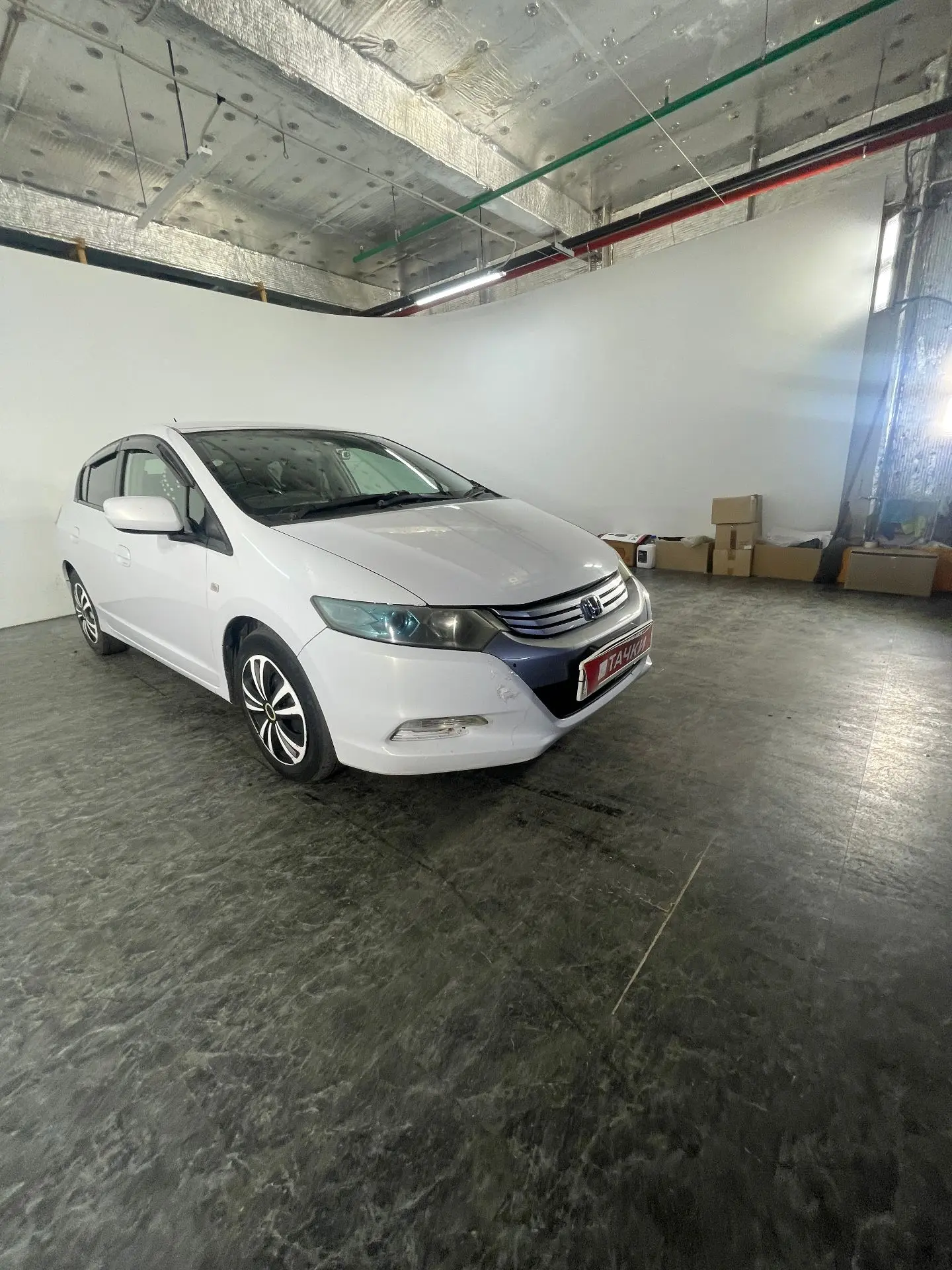 На аукционе HONDA INSIGHT