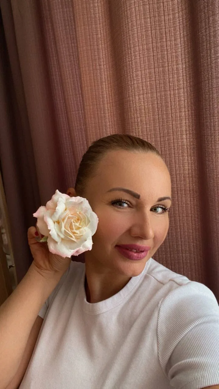 Девочки, сегодня у меня к вам небольшая просьба 🙏 

С нашей связью сейчас очень сложно все
А нас оч