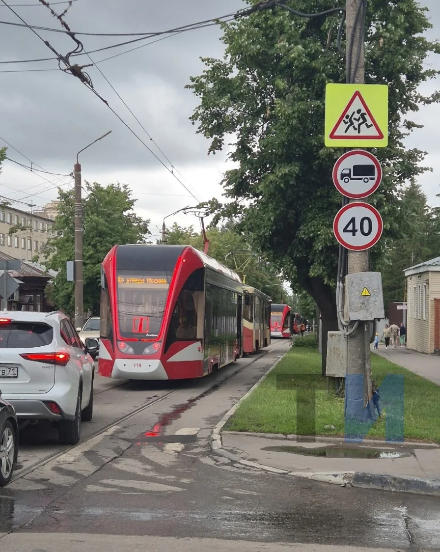 ⚡️ В Туле на улице Фридриха Энгельса встали трамваи

Движение общественного транспорта на улице Фрид