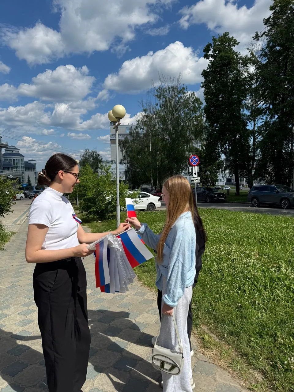 В честь 12 июня – Дня России сотрудники Управления Федерального казначейства по Чувашской Республике