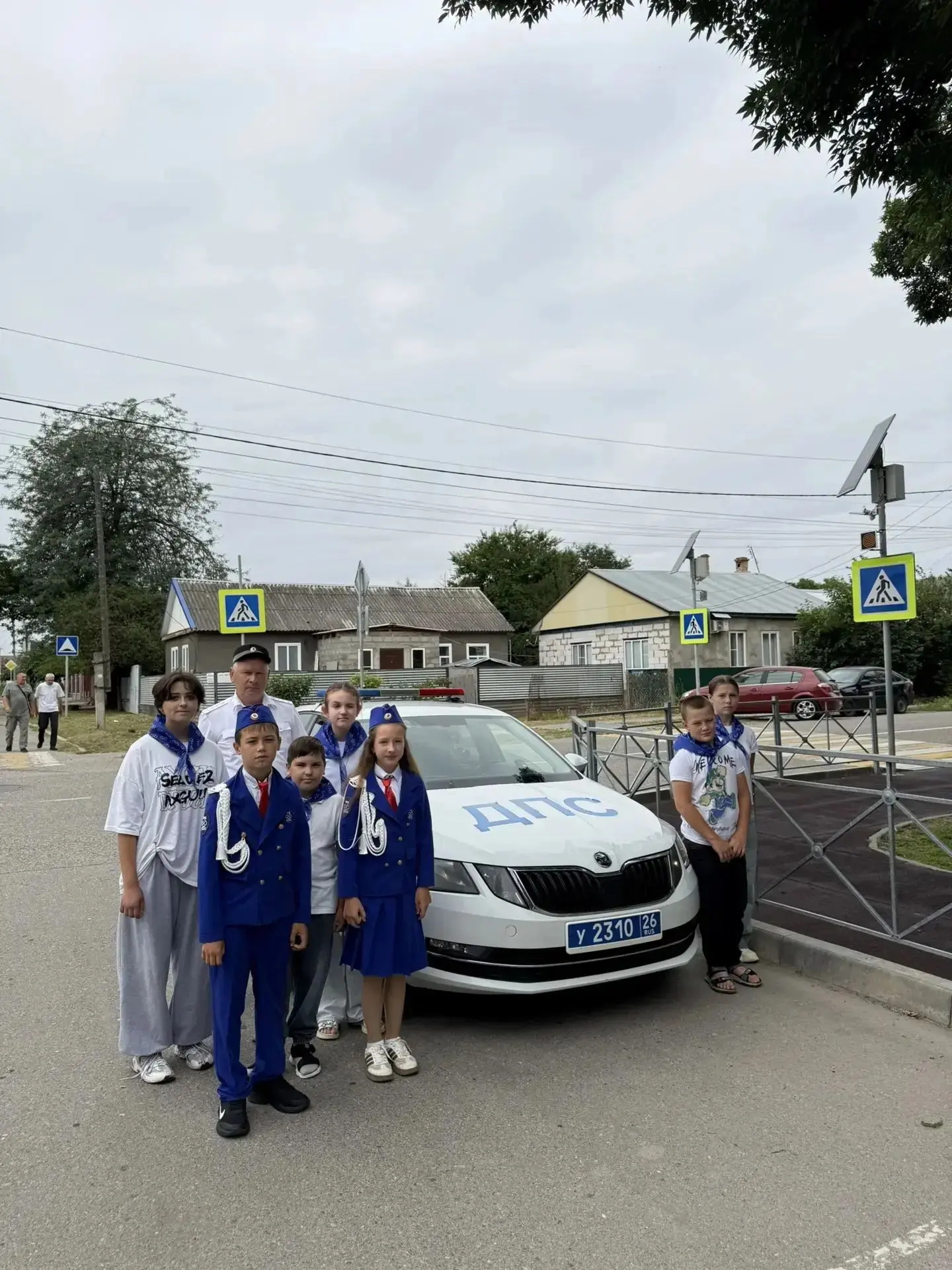 В праздник святых апостолов Петра и Павла, 12 июля, отряд ЮИД «Беркуд» превратил обычны...