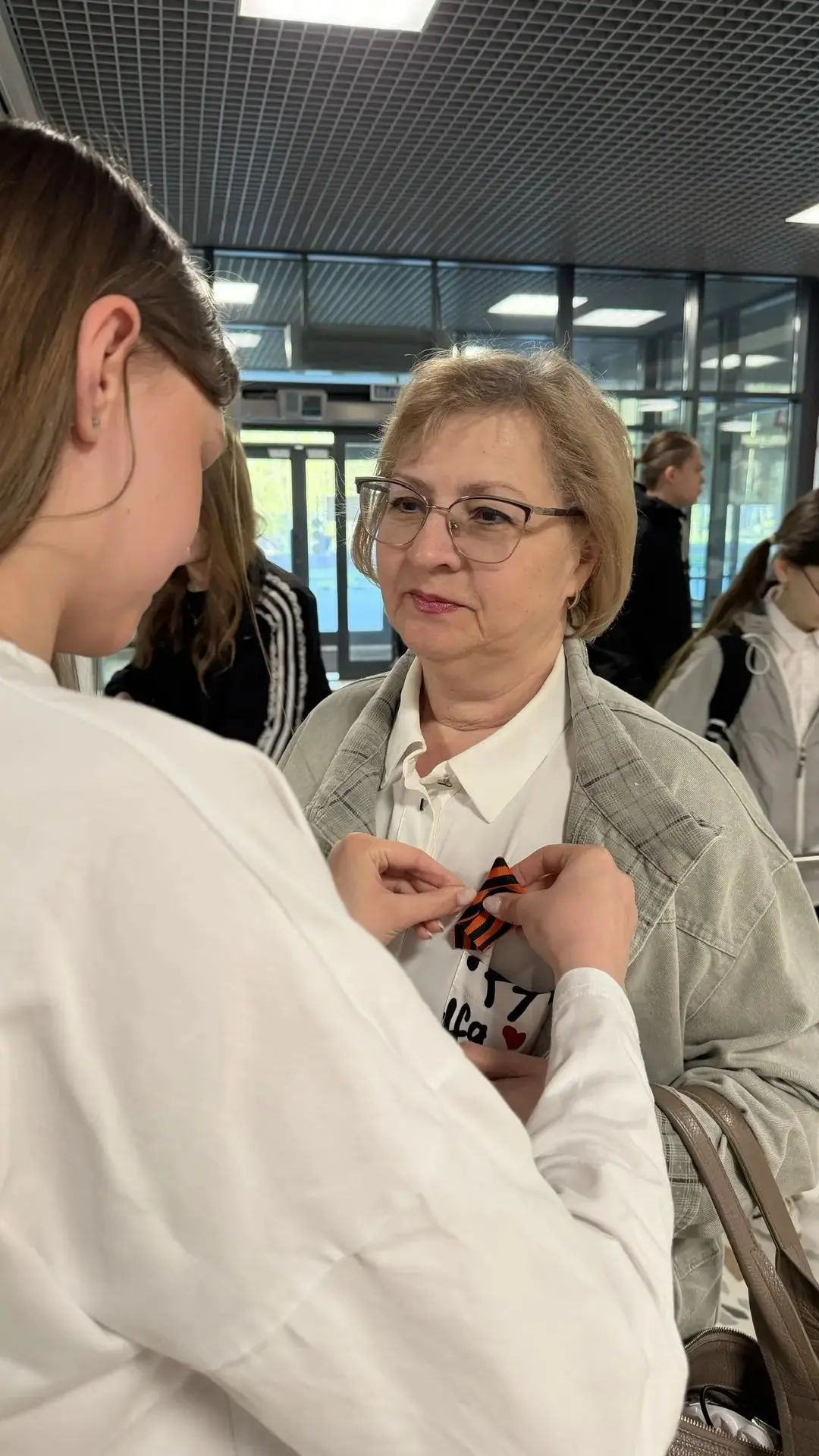 Георгиевская ленточка в сердцах гимназистов В преддверии праздника 9 мая  МАОУ гимназия №40 снова на