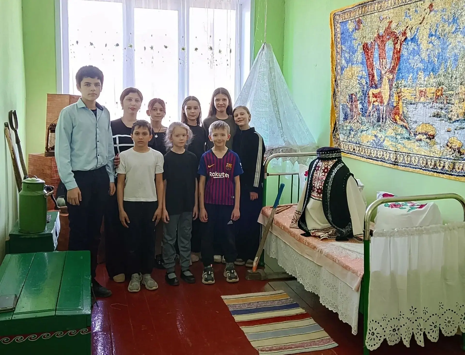 Диалог культур «Мир твоему дому»
В библиотеке села Карновар прошла беседа-диалог на тему „Мир твоему