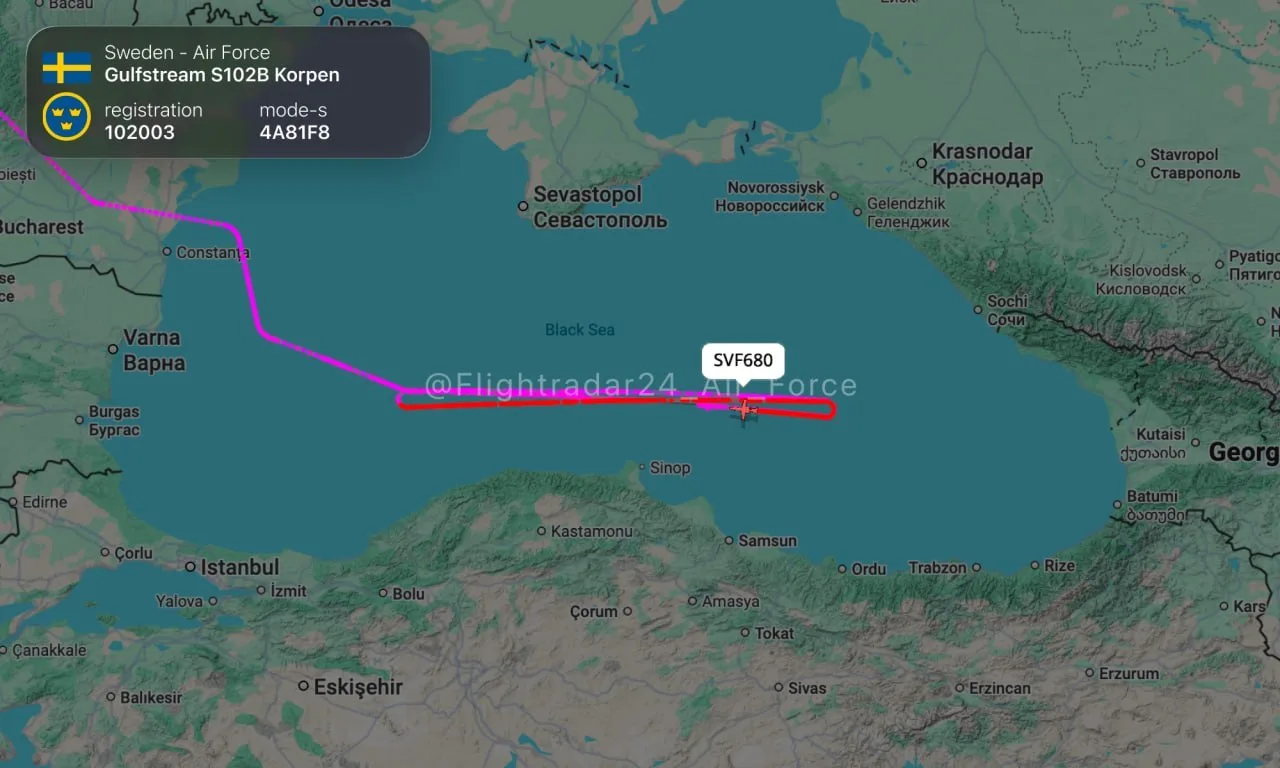 Над Чёрным морем работает: 🇸🇪 🇸🇪 Gulfstream S102B Korpen ВВС Швеции - самолёт радио...
