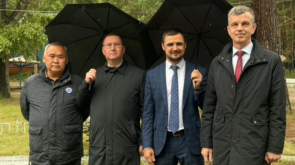Дорогие друзья! 

Сегодня, 12 июня, в День нашей великой страны, в ДООЦ «Огонек» торжественно старто