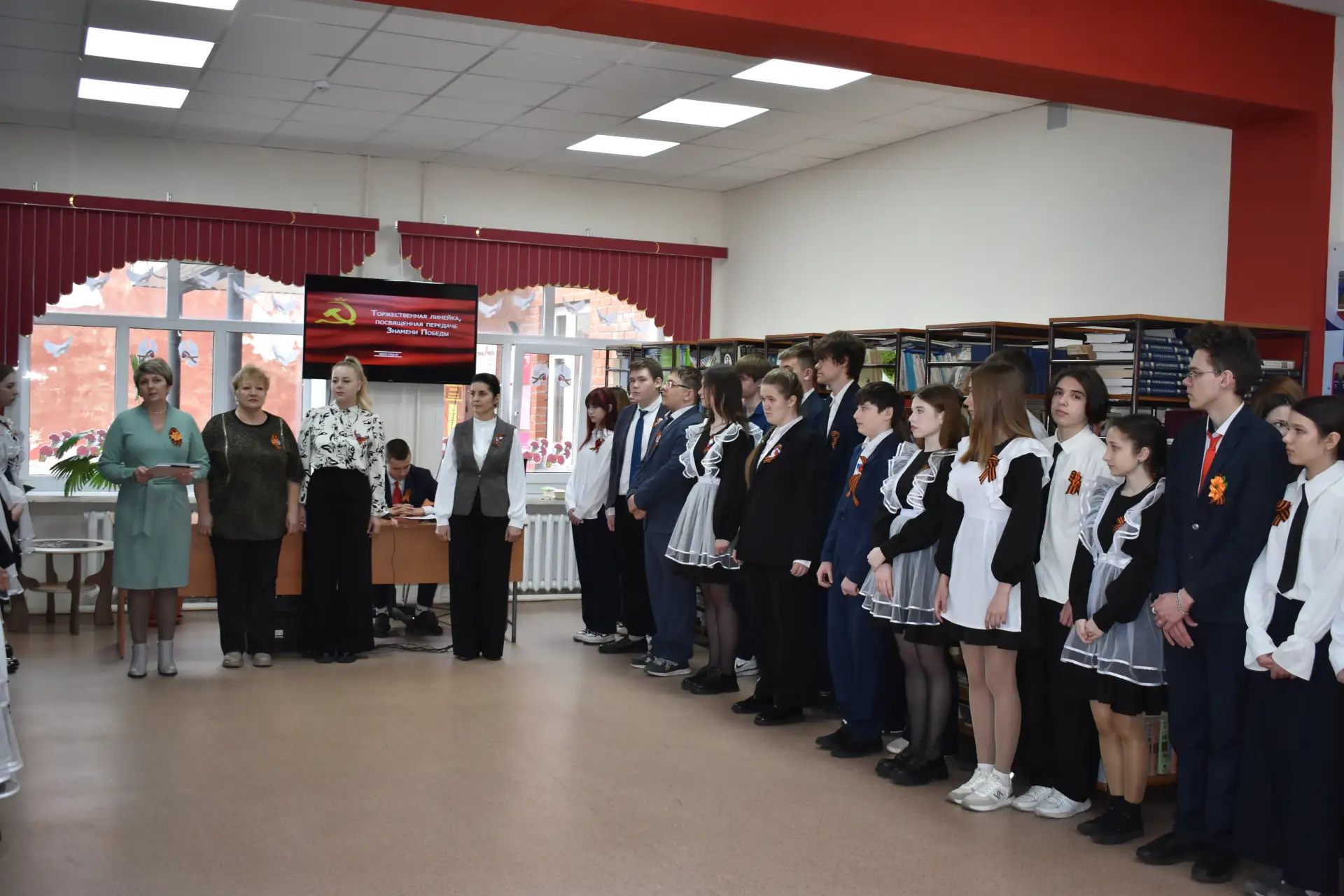 В Барабинском районе проходит акция «Часовой у Знамени Победы»🇷🇺  В преддверии 81-й годовщины Победы