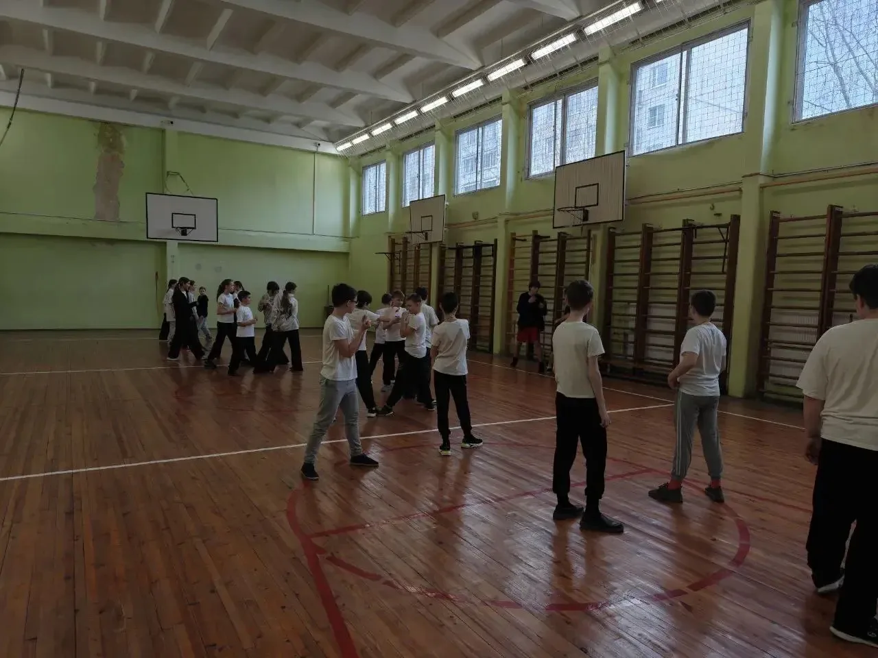Урок здоровья от десятиклассников! ⚡  В нашей школе прошел уникальный интерактивный урок! В рамках р
