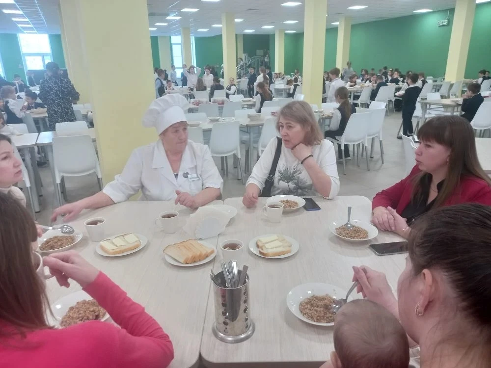 В этом месяце в нашем лицее прошёл очередной родительский контроль за организацией питания🍏  Родител