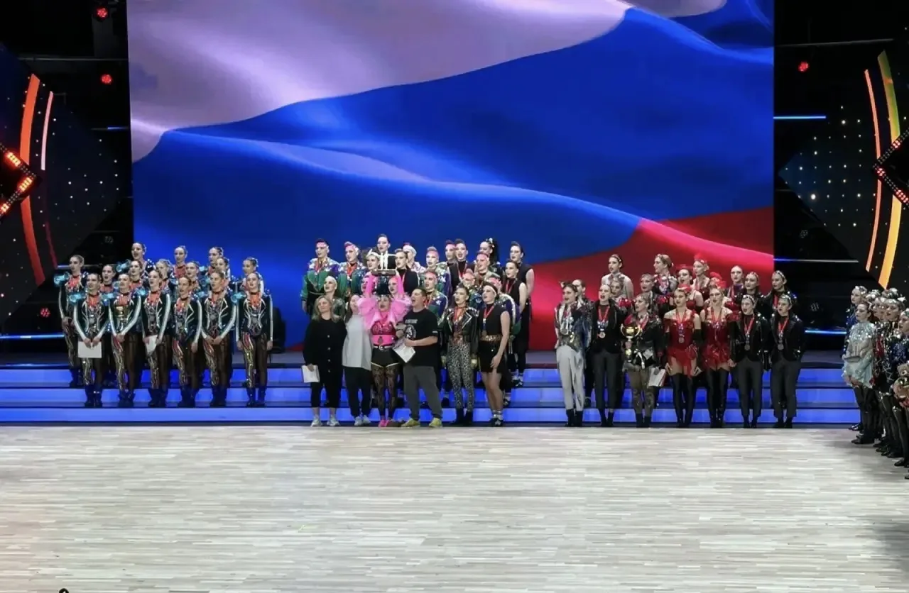 🇷🇺 Спортсмены отделения акробатического рок-н-ролла СШОР «Невские Звёзды» присоединил...
