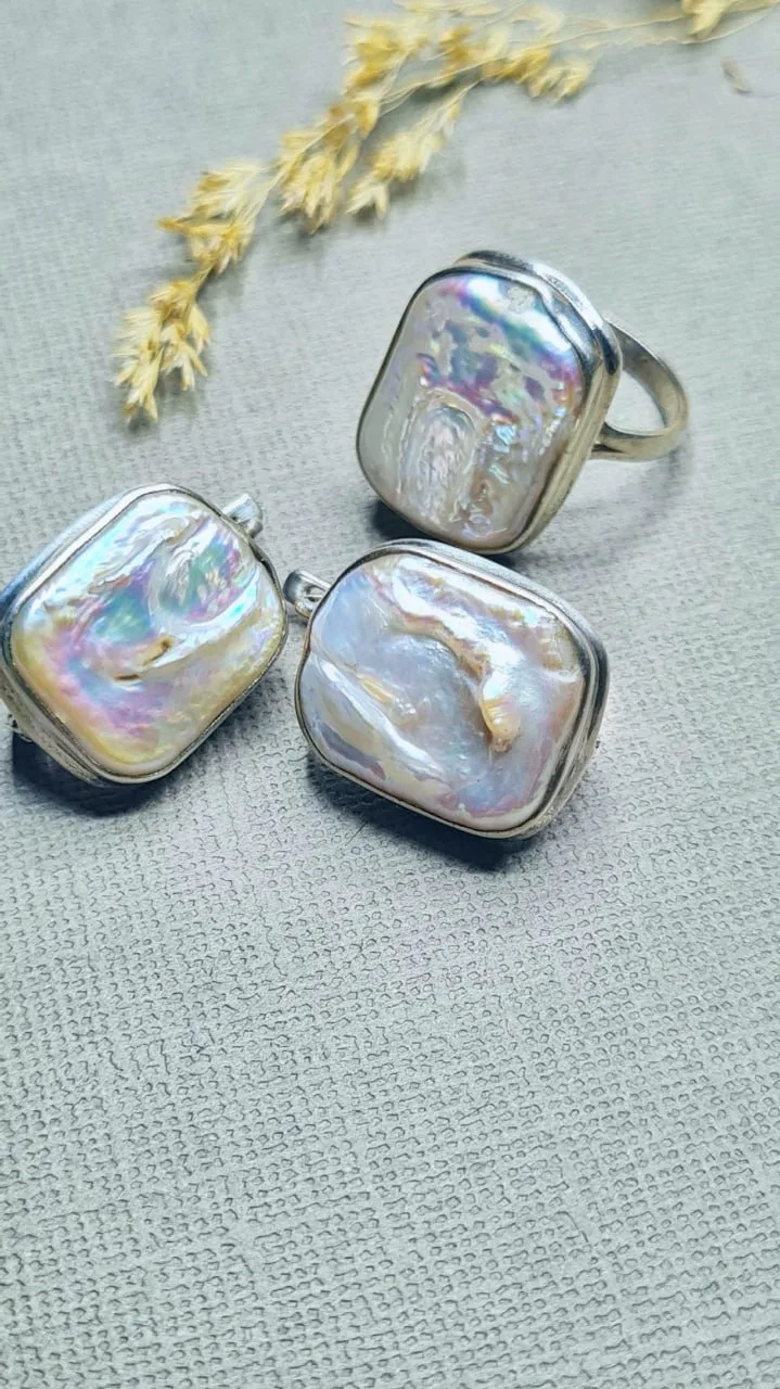 Уникальное кольцо с редким барочным жемчугом! 🐚 Каждое зерно неповторимо. Жемчуг — сим...