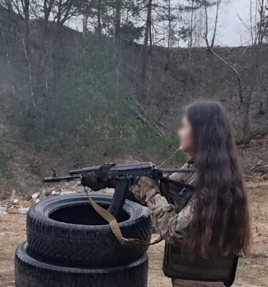 Лайков наставили, а вопросы где?) Мне с ней в эфире молчать?)