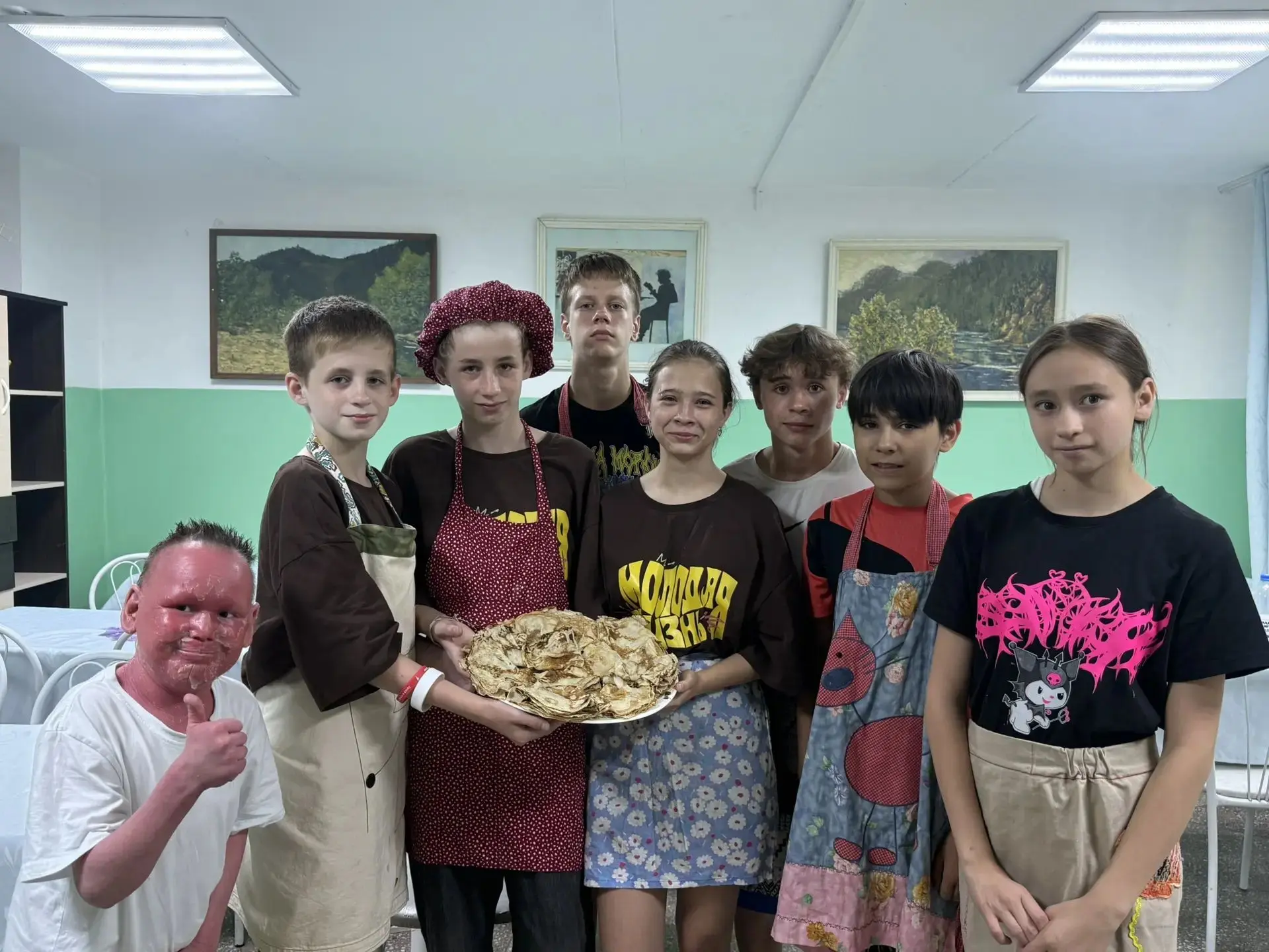 📌Сегодня в лагере прошёл кулинарный мастер-класс, где мы учились печь русские блинчики