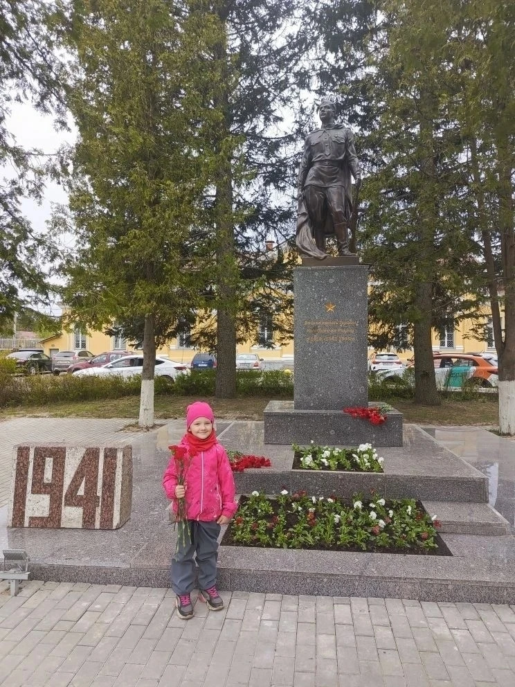 🌷 Память поколений. Наши воспитанники приняли участие в торжественной акции — возложил...