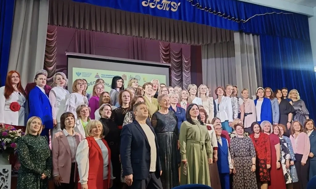 🎓 РЕГИОНАЛЬНЫЙ ЭТАП КОНКУРСА "ВОСПИТАТЕЛЬ ГОДА ПОДМОСКОВЬЯ"!  ➡️ В Подмосковье прошёл региональный э
