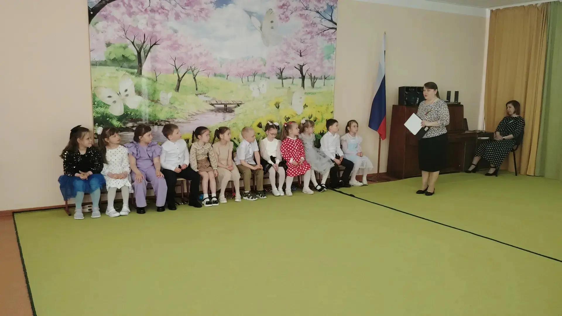 В нашей подготовительной группе воспитателями Орловой И. В., Александровой О. П. и музы...