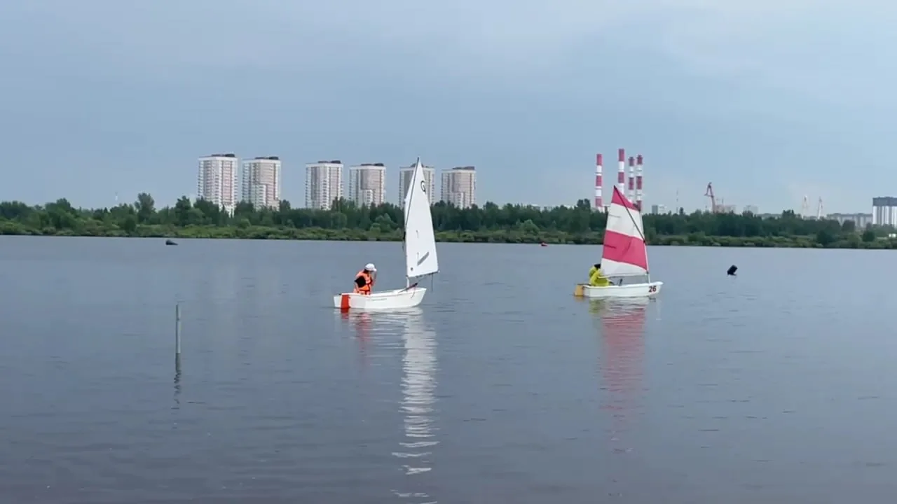 ⛵️ Два катамарана вручили команде спортсменов Всероссийского общества инвалидов