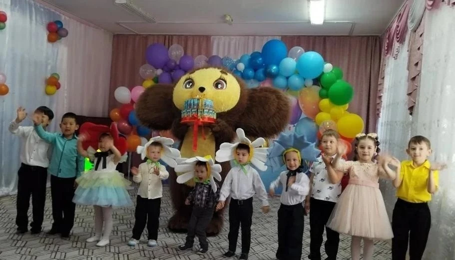 День рождения детского сада.
🥳🤗🥳 В гости к воспитанникам нашего детского сада пришёл Чебурашка. О