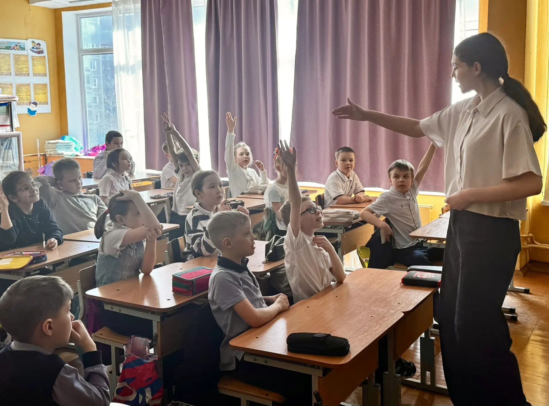 21 марта - Всемирный день поэзии 📜🪶  Русская поэзия – неотъемлемая часть мировой литературы, которая