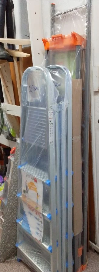 Стремянки разной высоты