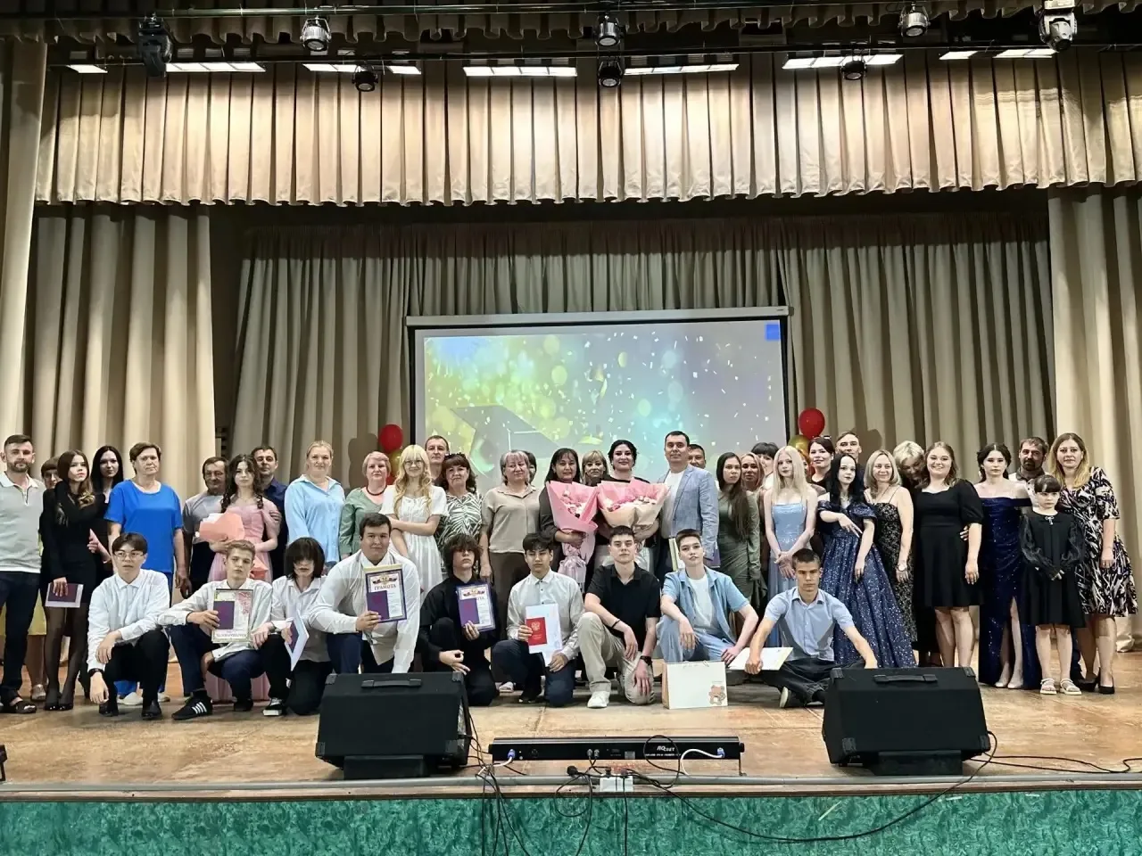 🎓 Выпускной 2026: позади школа и первые большие победы!
