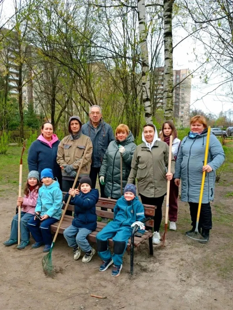 Сегодня в нашем детском саду состоялся субботник! Выражаем благодарность родителям и со...
